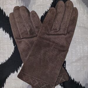 Vintage Fownes Women's Brown Suede Gloves‎
